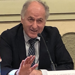 Prof. Herrrero