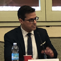 Prof. Tomás
